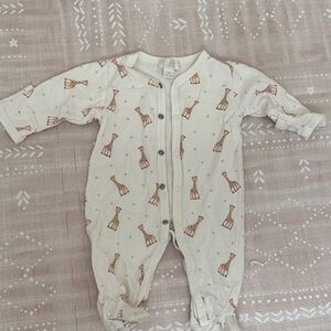 Kissy Kissy Cream Giraffe Print Footie